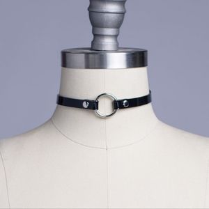Apatico O-Ring Choker Necklace